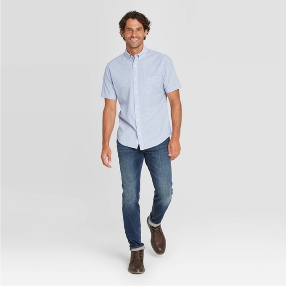 NWOT Men's Slim Fit Stretch Poplin Short Sleeve Button-Down Shirt - Sky Blue - Picture 2 of 4